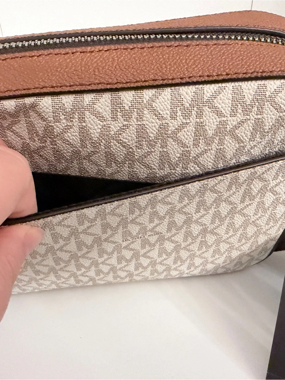 Michael Kors White and Yellow MK Logo Men’s Crossbody and Wallet Set